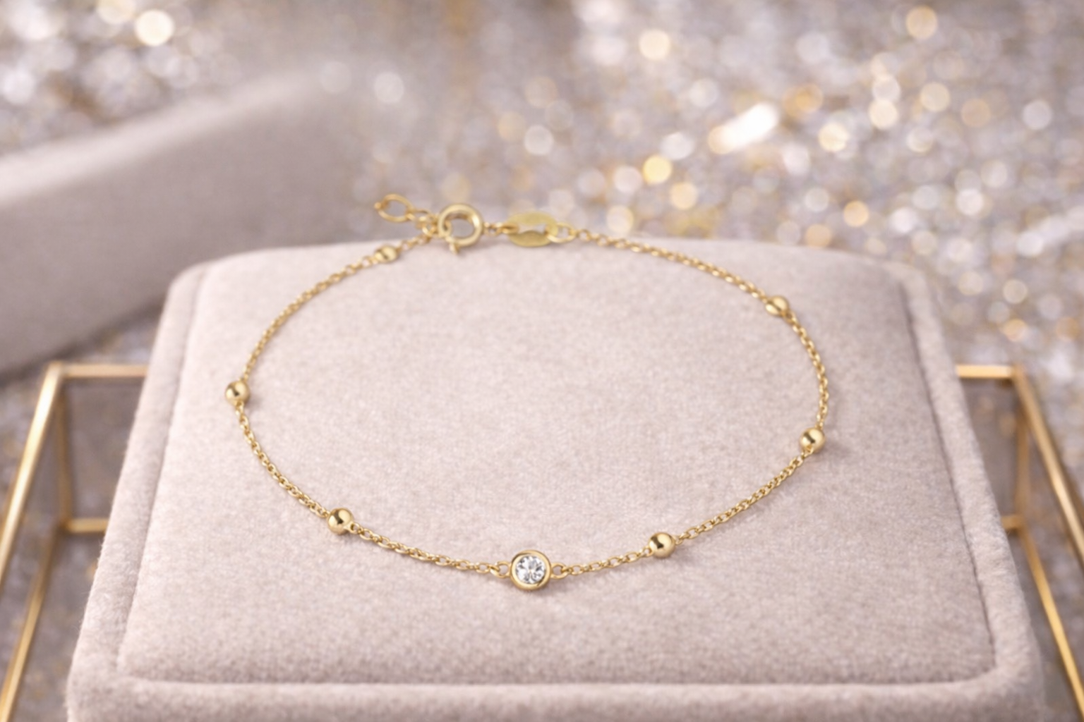Thin 18K Gold-Plated Bracelet with Zircon and Pearls